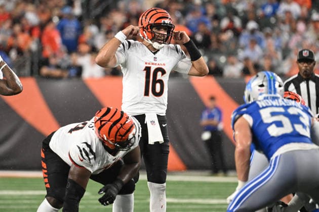 August 13, 2026: Cincinnati Bengals quarterback Joe Flacco (16) making the calls against the Detroit Lions in their game in Cincinnati, Ohio. Cal Media Cincinnati USA - ZUMAc04_ 20260813_zma_c04_019 Copyright: xBrentxClarkx