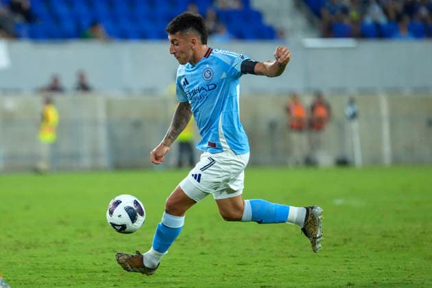 Nicolas Fernandez of NYC controls the ball in a Leagues Cup match between NYC FC and Necaxa at Red Bull Arena in New Jersey, United States, 13 August 2026. Leagues Cup: NYC FC - Necaxa !ACHTUNG: NUR REDAKTIONELLE NUTZUNG!  Copyright: xÁngelxColmenaresx AMDEP783 20260814-55021140415_1