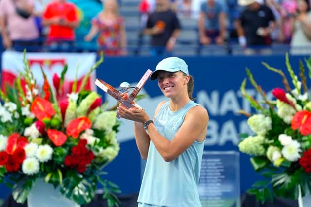 August 13, 2026, Toronto, On, CAN: Poland s Iga Swiatek celebrates her 6-2, 6-3 win over Kazakhstan s Elena Rybakina to clinch the National Bank Open final, in Toronto, Thursday, Aug. 13, 2026. Canada News - August 13, 2026  - ZUMAc35_ 20260813_zaf_c35_110 Copyright: xChrisxYoungx