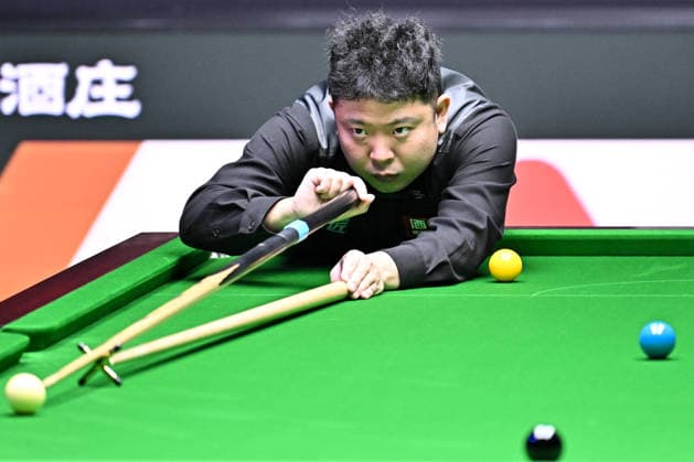 TAIYUAN, CHINA - AUGUST 13: Zhang Anda of China plays a shot in the second round match against Chris Wakelin of England on day 6 of the 2026 World Snooker Tour China Open at Taiyuan Binhe Sports Center on August 13, 2026 in Taiyuan, Shanxi Province of China.  Copyright: xChinaxNewsxServicex 111659833149