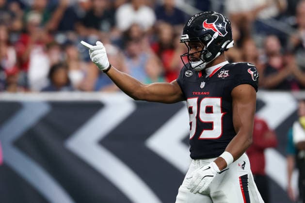 HOUSTON, TX - AUGUST 13: Wide Receiver Jared Wayne of the Houston Texans signals first down during the NFL, American Football Herren, USA preseason game between Houston Texans and Los Angeles Chargers on August 13, 2026, at Reliant Stadium in Houston, TX. (Photo by David Buono Icon Sportswire) NFL: AUG 13 Chargers at Texans EDITORIAL USE ONLY Icon260813011