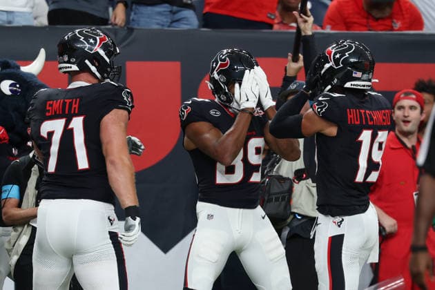 HOUSTON, TX - AUGUST 13: Wide Receiver Jared Wayne of the Houston Texans celebrates his touchdown with wide receiver Xavier Hutchinson of the Houston Texans and right tackle Braden Smith of the Houston Texans during the NFL, American Football Herren, USA preseason game between Houston Texans and Los Angeles Chargers on August 13, 2026, at Reliant Stadium in Houston, TX. (Photo by David Buono Icon Sportswire) NFL: AUG 13 Chargers at Texans EDITORIAL USE ONLY Icon260813013