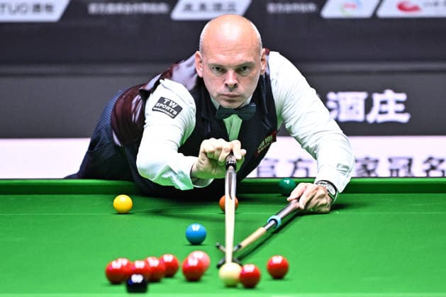 TAIYUAN, CHINA - AUGUST 13: Stuart Bingham of England plays a shot in the second round match against Hossein Vafaei of Iran on day 6 of the 2026 World Snooker Tour China Open at Taiyuan Binhe Sports Center on August 13, 2026 in Taiyuan, Shanxi Province of China.  Copyright: xChinaxNewsxServicex 111659761159