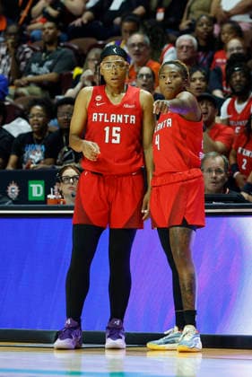 UNCASVILLE, CT - AUGUST 13: Allisha Gray 15 of the Atlanta Dream and Jaylyn Sherrod 4 of the Atlanta Dream wait to enter the game during the WNBA, Basketball Damen, USA game between Atlanta Dream and Connecticut Sun on August 13, 2026, at Mohegan Sun Arena in Uncasville, CT. (Photo by M. Anthony Nesmith Icon Sportswire) WNBA: AUG 13 Atlanta Dream at Connecticut Sun EDITORIAL USE ONLY Icon26081309