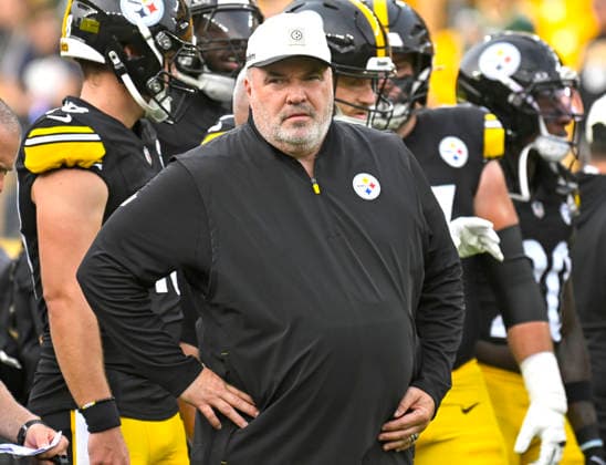 Pittsburgh Steelers head coach Mike McCarthy during warmups before the game with the Green Bay Packers at Acrisure Stadium on Thursday, August 13, 2026 in Pittsburgh.  PIT2026081302 ARCHIExCARPENTER