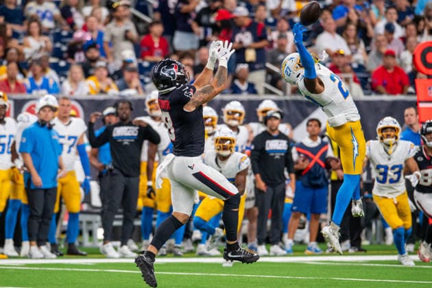 August 13, 2026: Los Angeles Chargers safety RJ Mickens (27) deflects a pass intended for Houston Texans tight end Cade Stover (8) during a preseason game between the Los Angeles Chargers and the Houston Texans in Houston, TX. .. CSM USA - ZUMAc04_ 20260813_faf_c04_022 Copyright: xTraskxSmithx