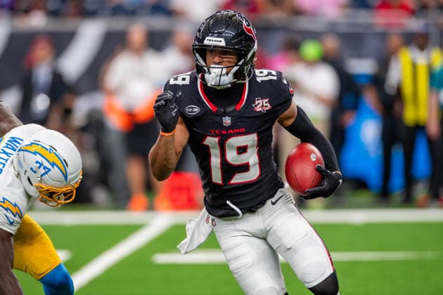 August 13, 2026: Houston Texans wide receiver Xavier Hutchinson (19) returns a kick during a preseason game between the Los Angeles Chargers and the Houston Texans in Houston, TX. .. CSM NFL, American Football Herren, USA 2026: Chargers Vs Texans AUG 13  - ZUMAc04_ 20260813_faf_c04_035 Copyright: xTraskxSmithx