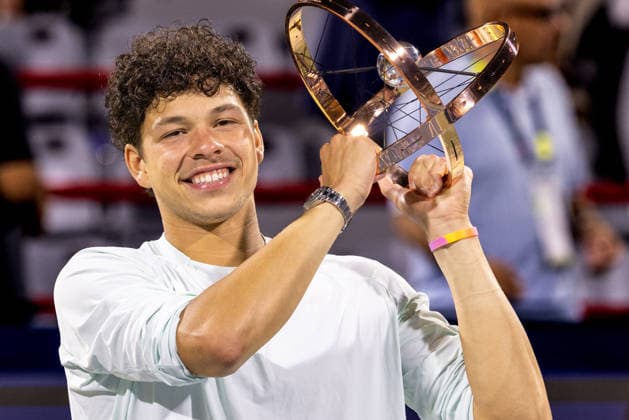 August 13, 2026, Montreal, Quebec, Canada: BEN SHELTON (5) from USA with trophy after win over Brandon Nakashima (28) from USA in final at Canadian Open at IGA stadium in Montreal, Quebec, Canada on 2026-08-13 TENNIS: Canadian Open Montreal 2026  - ZUMAl189 20260813_zsp_l189_043 Copyright: xYannickxLegarex