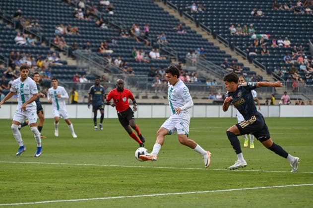 August 13, 2026, Chester, Pennsylvania, United States: Santos Laguna player, KEVIN PICON (22) in action against Philadelphia Union player, RAFAEL UZCATEGUI (40) during the Leagues Cup match at Subaru Park in Chester PA Chester United States - ZUMArf1_ 20260813_zaf_rf1_002 Copyright: xRickyxFitchettx
