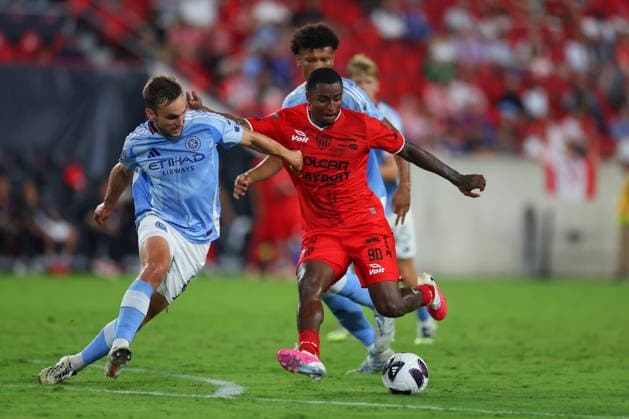 HARRISON, NJ - AUGUST 13: Juan David Valencia Longa 90 of Necaxa controls the ball during the second half of the Leagues Cup match against New York City Football Club on August 13, 2026 at Sports Illustrated Stadium in Harrison, New Jersey. (Photo by Rich Graessle Icon Sportswire) SOCCER: AUG 14 Leagues Cup Necaxa vs New York City EDITORIAL USE ONLY Icon26081330493