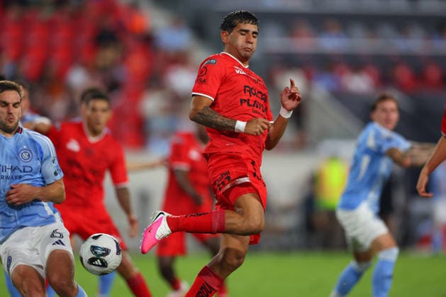 HARRISON, NJ - AUGUST 13: Javier Ruiz 10 of Necaxa back heels the ball toward goal during the second half of the Leagues Cup match against New York City Football Club on August 13, 2026 at Sports Illustrated Stadium in Harrison, New Jersey. (Photo by Rich Graessle Icon Sportswire) SOCCER: AUG 14 Leagues Cup Necaxa vs New York City EDITORIAL USE ONLY Icon26081330500