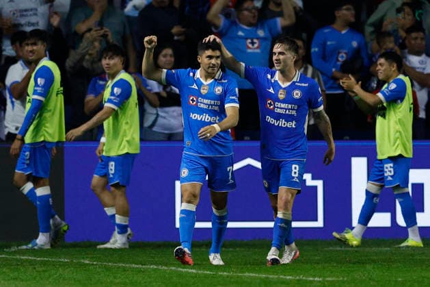 Nicolás Ibánez (C-L) of Cruz Azul celebrates a goal during a Leagues Cup match between Cruz Azul and the Chicago Fire at SeatGeek Stadium in Bridgeview, United States, 13 August 2026. Leagues Cup: Cruz Azul vs Chicago Fire !ACHTUNG: NUR REDAKTIONELLE NUTZUNG!  Copyright: xKamilxKrzaczynskix AMDEP918 20260814-55021140936_1