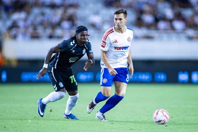 August 13, 2026, Split, Dalmatia, Croatia: Niko Sigur ( HNK Hajduk Split) 8 in action with the ball during the second leg of the UEFA Europa Conference League third qualifying round match between HNK Hajduk Split (CRO) and FK Zalgiris (LTU) at Poljud Stadium. On photo Niko Sigur (HNK HAJDUK SPLIT) 8 and Bryan Teixeira (FK Zalgiris) 70. UEFA Conference League Third Qualifying Round: HNK HAJDUK SPLIT - FK Zalgiris 4:0  - ZUMAp210 20260813_zsp_p210_004 Copyright: xMajaxPrgometx