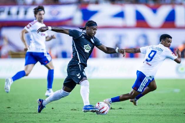 August 13, 2026, Split, Dalmatia, Croatia: Bryan Teixeira (FK Zalgiris) 70 in action with the ball during the second leg of the UEFA Europa Conference League third qualifying round match between HNK Hajduk Split (CRO) and FK Zalgiris (LTU) at Poljud Stadium. On photo Dalisson De Almeida (HNK HAJDUK SPLIT) 9 and Bryan Teixeira (FK Zalgiris) 70. UEFA Conference League Third Qualifying Round: HNK HAJDUK SPLIT - FK Zalgiris 4:0  - ZUMAp210 20260813_zsp_p210_021 Copyright: xMajaxPrgometx