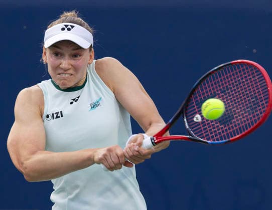 (260814) -- TORONTO, Aug. 14, 2026 -- Elena Rybakina of Kazakhstan returns the ball during the women s singles final match between Iga Swiatek of Poland and Elena Rybakina of Kazakhstan at the 2026 National Bank Open tennis tournament in Toronto, Canada, on Aug. 13, 2026. (Photo by Xinhua) (SP)CANADA-TORONTO-TENNIS-NATIONAL BANK OPEN-WOMEN S SINGLES-FINAL ZouxZheng 