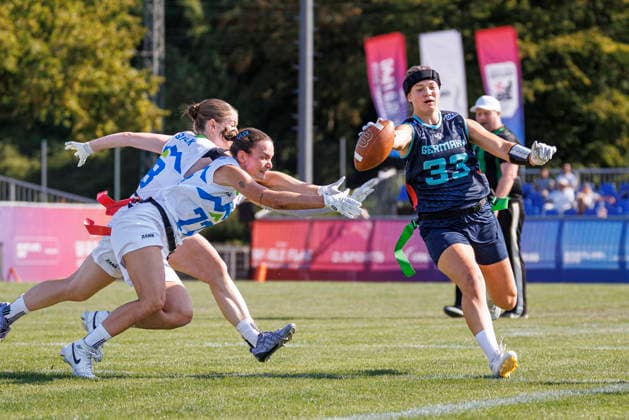 Germany (GER) vs. Slovenia (SLO), Day 2 Women at IFAF Flag Football Championships Düsseldorf 2026, 14.08.2026 Duesseldorf, Germany - Aug. 14, 2026: Kaja Koncilija (SLO 77) and Lina Kristin Adrian (GER 33) during the match between Germany (GER) vs. Slovenia (SLO) on the second day of the Women IFAF Flag Football World Championships at the Bezirkssportanlage Duesseldorf Garath *** Germany GER vs. Slovenia SLO, Day 2 of the Women’s IFAF Flag Football World Championships in Düsseldorf 2026, August 14, 2026, Düsseldorf, Germany, Aug. 14, 2026 Kaja Koncilija (SLO) 77 and Lina Kristin Adrian (GER) 33 during the match between Germany (GER) and Slovenia (SLO) on the second day of the Women’s IFAF Flag Football World Championships at the Bezirkssportanlage Düsseldorf Garath Copyright: xBEAUTIFULxSPORTS B.Hoffmannx