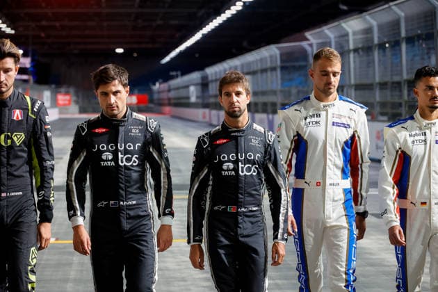 2026 FORMULA E LONDON ePRIX EVANS Mitch (nzl), Jaguar TCS Racing, Jaguar I-Type 7, portrait, DA COSTA Antonio Felix (prt), Jaguar TCS Racing, Jaguar I-Type 7, portrait, MULLER Nico (swi), Porsche Formula E Team, Porsche 99X Electric, portrait during the London ePrix, 16th and 17th round of the 2025-26 ABB FIA Formula E World Championship, WM, Weltmeisterschaft on the ExCel London Circuit from August 14 to 16, 2026 in London, United Kingdom - LondonUnited Kingdom  Copyright: xPauloxMariax