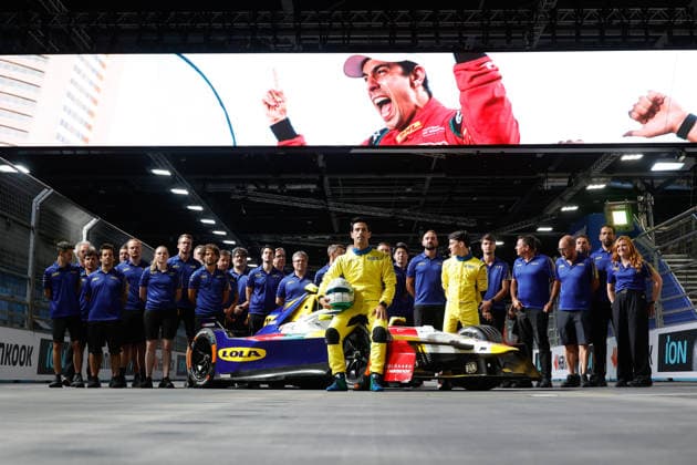 2026 FORMULA E LONDON ePRIX 11 DI GRASSI Lucas (bra), Lola Yamaha ABT Formula E Team, Lola T002, MALONEY Zane (bar), Lola Yamaha ABT Formula E Team, Lola T002, portrait during the London ePrix, 16th and 17th round of the 2025-26 ABB FIA Formula E World Championship, WM, Weltmeisterschaft on the ExCel London Circuit from August 14 to 16, 2026 in London, United Kingdom - LondonUnited Kingdom  Copyright: xPauloxMariax