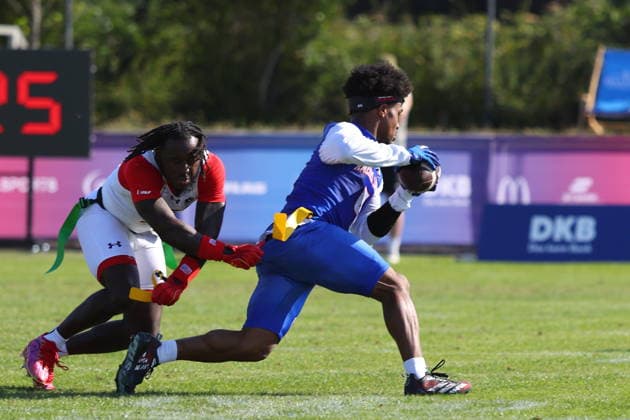 Jahcour Hasaan Pearson (American Samoa, 9) runs with the ball, IFAF Flag Football World Championships, Day 1, 13.08.2026, Photo: PFA Klaus Sack Düsseldorf-Garath Flag Football Complex Deutschland Copyright: xPFA KlausxSackx