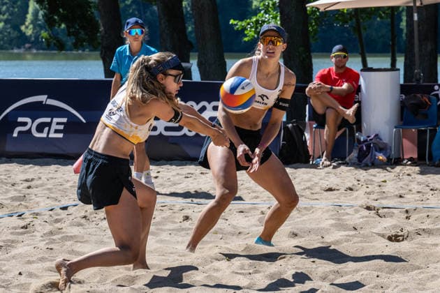 STARE JABLONKI, POLEN - AUGUST 14: Nina Brunner (Player 1, SUI), Tanja Hüberli (Player 2, SUI) during the European Championships Beach volleyball, Beachvolleyball at Stare Jablonki on August 14, 2026 in Stare Jablonki, Polen. Polen Copyright: xPeterxWeberx