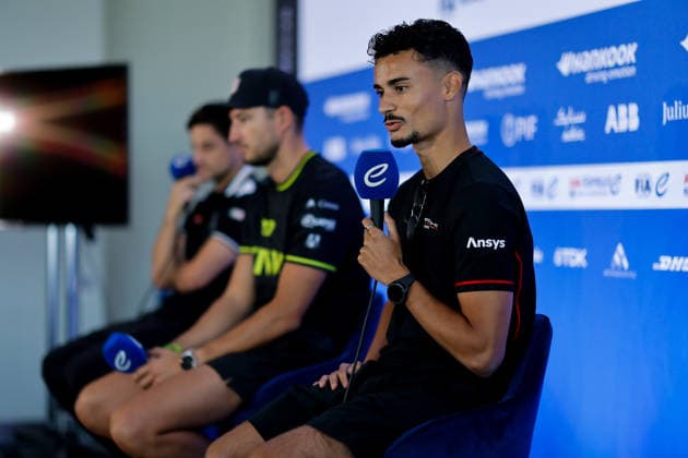 2026 FORMULA E LONDON ePRIX WEHRLEIN Pascal (ger), Porsche Formula E Team, Porsche 99X Electric, portrait press conference, PK, Pressekonferenz conference de presse during the London ePrix, 16th and 17th round of the 2025-26 ABB FIA Formula E World Championship, WM, Weltmeisterschaft on the ExCel London Circuit from August 14 to 16, 2026 in London, United Kingdom - LondonUnited Kingdom  Copyright: xPauloxMariax