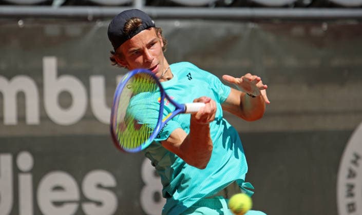 Tennisturnier Ladies & Gents Cup am Rothenbaum in Hamburg: Niels McDonald (Deutschland). *** Ladies Gents Cup Tennis Tournament at Rothenbaum in Hamburg, Niels McDonald, Germany