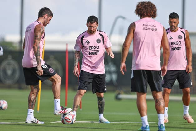 FORT LAUDERDALE, FL - AUGUST 14: Lionel Messi (10) of Inter Miami CF is seen at an Inter Miami Training Session at Florida Blue Training Center on August 14, 2026 in Fort Lauderdale, Florida. (Photo by Chris Arjoon Icon Sportswire) SOCCER: AUG 14 Inter Miami CF Training EDITORIAL USE ONLY Icon26081400000020