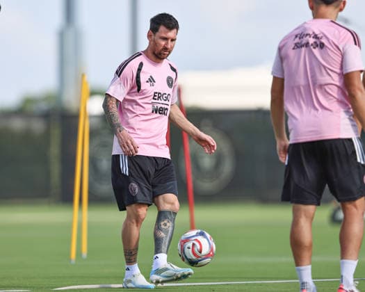 FORT LAUDERDALE, FL - AUGUST 14: Lionel Messi (10) of Inter Miami CF is seen at an Inter Miami Training Session at Florida Blue Training Center on August 14, 2026 in Fort Lauderdale, Florida. (Photo by Chris Arjoon Icon Sportswire) SOCCER: AUG 14 Inter Miami CF Training EDITORIAL USE ONLY Icon26081400000022