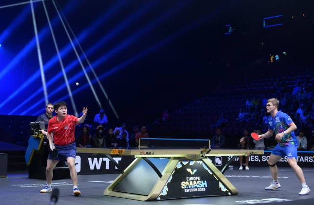 (260814) -- MALMO, Aug. 14, 2026 -- Lin Shidong (L) serves during the men s singles round of 16 match between Lin Shidong of China and Alexis Lebrun of France at the WTT Europe Smash Sweden 2026 in Malmo, Sweden, Aug. 14, 2026. ) (SP)SWEDEN-MALMO Table tennis, Tischtennis WTT EUROPE SMASH 2026-MEN S SINGLES WengxXinyang 