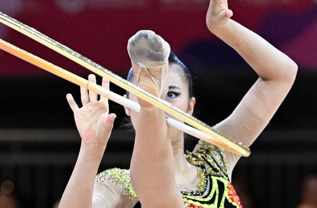 14.08.2026, xhbx, Rhythmische Sportgymnastik Weltmeisterschaft 2026, v.l. Rin Keys (USA) Reifen (DFL DFB REGULATIONS PROHIBIT ANY USE OF PHOTOGRAPHS as IMAGE SEQUENCES and or QUASI-VIDEO) Frankfurt am Main *** August 14, 2026, xhbx, 2026 Rhythmic Gymnastics World Championships, from left: Rin Keys (USA), hoop, DFL, DFB. REGULATIONS PROHIBIT ANY USE OF PHOTOGRAPHS AS IMAGE SEQUENCES AND OR QUASI-VIDEO. Frankfurt am Main