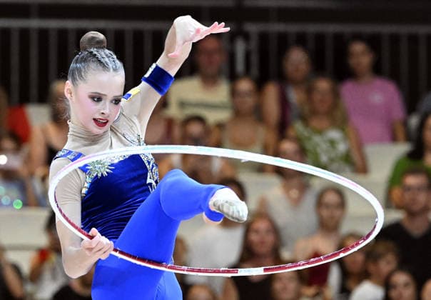 14.08.2026, xhbx, Rhythmische Sportgymnastik Weltmeisterschaft 2026, v.l. Taisilia Onofriichuk (Ukraine) Reifen (DFL DFB REGULATIONS PROHIBIT ANY USE OF PHOTOGRAPHS as IMAGE SEQUENCES and or QUASI-VIDEO) Frankfurt am Main *** August 14, 2026, xhbx, 2026 Rhythmic Gymnastics World Championships, from left: Taisilia Onofriichuk (Ukraine), hoop; DFL, DFB. REGULATIONS PROHIBIT ANY USE OF PHOTOGRAPHS AS IMAGE SEQUENCES AND OR QUASI-VIDEO. Frankfurt am Main
