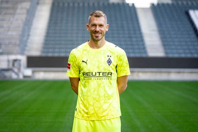 Daniel Batz Portrait 2026 2027 Borussia Mönchengladbach am 28.07.2026 1.BL Porträttermin 2026 2027 *** Daniel Batz Portrait 2026–2027 Borussia Mönchengladbach on July 28, 2026, Bundesliga 1 Portrait Session 2026–2027
