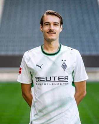 Florian Neuhaus Portrait 2026 2027 Borussia Mönchengladbach am 28.07.2026 1.BL Porträttermin 2026 2027 *** Florian Neuhaus Profile 2026–2027 Borussia Mönchengladbach on July 28, 2026, Bundesliga Profile Session 2026–2027