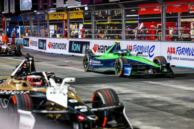 Sport Bilder des Tages Joel Eriksson (Envision Racing, 14) erstes freies Training Free Practice 1, Startuebung, ABB FIA Formula E World Championship, WM, Weltmeisterschaft London e-Prix 2026, Vereinigtes Koenigreich, Saison 12 2025 26, Runde 16, 14.07.2026, ABB FIA Formula E World Championship, London e-Prix 2026, Vereinigtes Koenigreich, Saison 12 2025 26, Runde 16, 14.07.2026 London *** Joel Eriksson, Envision Racing, 14th in Free Practice 1, grid practice, ABB FIA Formula E World Championship, 2026 London e-Prix, United Kingdom, Season 12 (2025–26), Round 16, July 14, 2026, ABB FIA Formula E World Championship, 2026 London ePrix, United Kingdom, Season 12 (2025–26), Round 16, July 14, 2026, London Copyright: xEibner-Pressefoto LauraxRoemerx EP_LRR