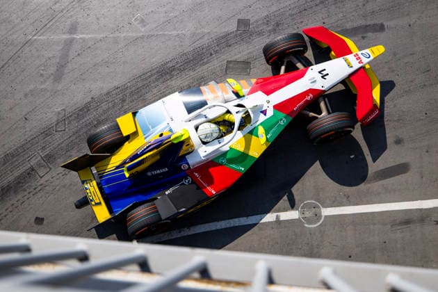 2026 FORMULA E LONDON ePRIX 11 DI GRASSI Lucas (bra), Lola Yamaha ABT Formula E Team, Lola T002, action during the London ePrix, 16th and 17th round of the 2025-26 ABB FIA Formula E World Championship, WM, Weltmeisterschaft on the ExCel London Circuit from August 14 to 16, 2026 in London, United Kingdom - LondonUnited Kingdom  Copyright: xJULIENxDELFOSSEx