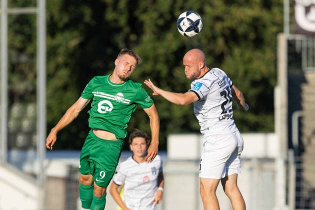 SSV Ulm 1846 Fußball vs. Kickers Offenbach, Fussball, Regionalliga, 2. Spieltag, Donaustadion Ulm 14.08.26 v.l. Maximilian Schmid (Kickers Offenbach, 09), Marcel Seegert (SSV Ulm 1846 Fußball, 25) SSV Ulm 1846 Fußball vs. Kickers Offenbach, Fussball, Regionalliga, 2. Spieltag, Donaustadion Ulm 14.08.26 Foto: Lucca Fundel Ulm Donaustadion Baden-Württemberg Deutschland *** SSV Ulm 1846 Soccer vs. Kickers Offenbach, Soccer, Regionalliga, Matchday 2, Donaustadion Ulm, August 14, 2026, photo by Maximilian Schmid, Kickers Offenbach, 09, Marcel Seegert, SSV Ulm 1846 Soccer, 25 SSV Ulm 1846 Soccer vs. Kickers Offenbach, Soccer, Regionalliga, Matchday 2, Donaustadion Ulm, August 26, 2014; Photo by Lucca Fundel, Ulm Donaustadion, Baden-Württemberg, Germany