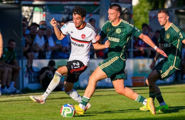 14.08.2026 - Fussball - Saison 2026 2027 - Regionalliga Bayern - 04. Spieltag: SC Eltersdorf SCE ( Quecken ) - 1. FC Nürnberg FCN II ( Club ) - - xwoxzix - Nizar Üstel Uestel (21, 1. FC Nürnberg FCN II ) Yannik Jassmann (9, SC Eltersdorf ) *** August 14, 2026 Soccer Season 2026–2027 Bavarian Regional League Matchday 04 SC Eltersdorf vs. SCE Quecken 1 FC Nuremberg FCN II Club xwoxzix Nizar Üstel Uestel 21, 1 FC Nuremberg FCN II Yannik Jassmann 9, SC Eltersdorf