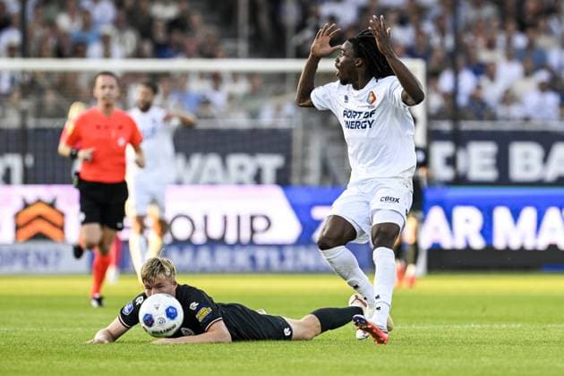 VELSEN - Nick Verschuren of Sparta Rotterdam, Jelani Seedorf of Telstar (lr) during the Dutch Eredivisie match between Telstar and Sparta Rotterdam at the BUKO Stadium on August 14, 2026 in Velsen, the Netherlands. OLAF KRAAK ANP Eredivisie 2026-2027 xVIxANPxSportx xxANPxIVx 565473245 originalFilename: 565473245.jpg