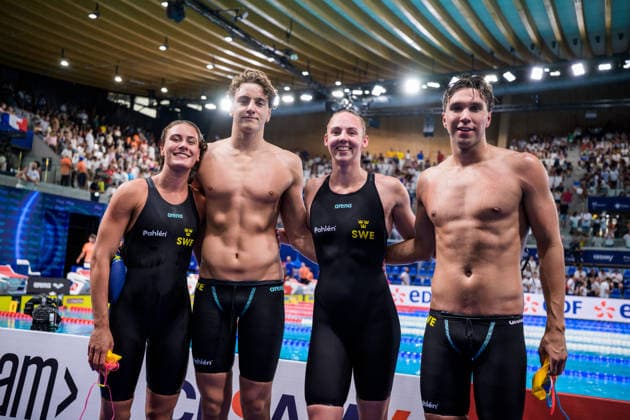 260814 Sofia Astedt, Ludvig Bartolek, Sara Junevik and Robin Hanson of Sweden after competing in mixed 4x100 meters freestyle swimming relay final during day 15 of the 2026 European Aquatics Championships on August 14, 2026 in Saint-Denis. Photo: Joel Marklund BILDBYRAN kod JM JM0843 bbeng simning swimming svomming 2026 european aquatics championships em Sverige Sweden lagkapp stafett *** August 14, 2026: Sofia Astedt, Ludvig Bartolek, Sara Junevik, and Robin Hanson of Sweden after competing in the mixed 4x100-meter freestyle swimming relay final on Day 15 of the 2026 European Aquatics Championships on August 14, 2026 in Saint Denis. Photo by Joel Marklund. BILDBYRAN code JM JM0843 bbeng swimming 2026 European Aquatics Championships EM Sweden team relay  Copyright: JOELxMARKLUND BB260814JM203