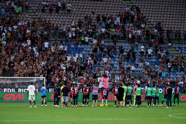 Cagliari s team celebration at the end of Coppa Italia Frecciarossa soccer match between Cagliari Calcio and Arezzo at the Unipol Domus in Cagliari, Sardinia - Friday 14th august 2026. - Soccer  Copyright: x Â®xGianlucaxZuddas LaPressex