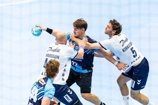 14.08.2026, GER, Handball, Maenner, Saison 26 27, Wartburg-Cup presented by Koetter Security, ThSV Eisenach - SG Flensburg-Handewitt Niclas Kirkelokke (SG Flensburg-Handewitt), Felix Aellen (ThSV Eisenach,22), Arnar Freyr Arnarsson (SG Flensburg-Handewitt) 99817 Eisenach Werner-Assmann-Halle Am Sportp Thueringen Deutschland *** August 14, 2026, GER, Handball, Men, Season 26–27, Wartburg Cup presented by Koetter Security, ThSV Eisenach vs. SG Flensburg-Handewitt, Niclas Kirkelokke (SG Flensburg-Handewitt), Felix Aellen (ThSV Eisenach), 22, Arnar Freyr Arnarsson (SG Flensburg-Handewitt), 99817 Eisenach, Werner Assmann Hall, Am Sportp, Thuringia, Germany
