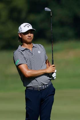 MEMPHIS, TN - AUGUST 14: Min Woo Lee of Australia watches his approach shot on No. 7 during the second round of the FedEx St. Jude Championship, August 14, 2026, at TPC Southwind in Memphis, Tennessee. (Photo by Matthew Maxey Icon Sportswire) GOLF: AUG 14 PGA, Golf Herren FedEx St. Jude Championship EDITORIAL USE ONLY Icon260814028