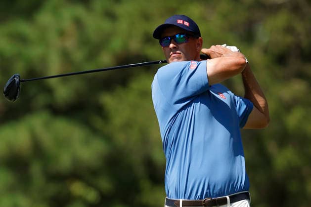 MEMPHIS, TN - AUGUST 14: Adam Scott of Australia watches his tee shot on No. 9 during the second round of the FedEx St. Jude Championship, August 14, 2026, at TPC Southwind in Memphis, Tennessee. (Photo by Matthew Maxey Icon Sportswire) GOLF: AUG 14 PGA, Golf Herren FedEx St. Jude Championship EDITORIAL USE ONLY Icon260814048