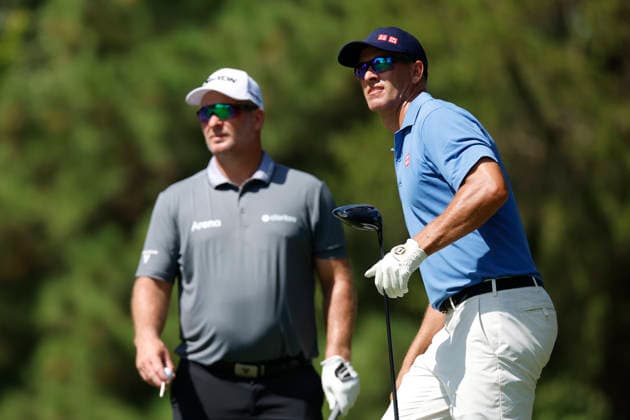MEMPHIS, TN - AUGUST 14: Adam Scott of Australia watches his tee shot on No. 9 as Ryan Fox of New Zealand looks on during the second round of the FedEx St. Jude Championship, August 14, 2026, at TPC Southwind in Memphis, Tennessee. (Photo by Matthew Maxey Icon Sportswire) GOLF: AUG 14 PGA, Golf Herren FedEx St. Jude Championship EDITORIAL USE ONLY Icon260814050