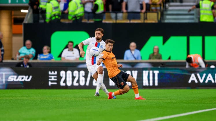Wolverhampton Wanderers v Blackburn Rovers, EFL Sky Bet Championship Blackburn Rovers defender Harry Pickering (3) during the EFL Sky Bet Championship match between Wolverhampton Wanderers and Blackburn Rovers at Molineux, Wolverhampton, UK on 14 August 2026. Editorial use only DataCo restrictions apply See www.football-dataco.com , Copyright: xSimonxDaviesx PSI-24684-0063