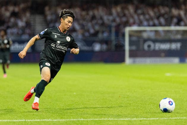 SC Telstar v Sparta Rotterdam - VriendenLoterij Eredivisie VELSEN-ZUID, NETHERLANDS - AUGUST 14: Shunsuke Mito of Sparta Rotterdam during the VriendenLoterij Eredivisie match between SC Telstar and Sparta Rotterdam at Buko Stadion on August 14, 2026 in Velsen-Zuid, Netherlands. Velsen-Zuid Buko Stadion Netherlands Content not available for redistribution in The Netherlands directly or indirectly through any third parties. Copyright: xMarcelxvanxPlateringenx