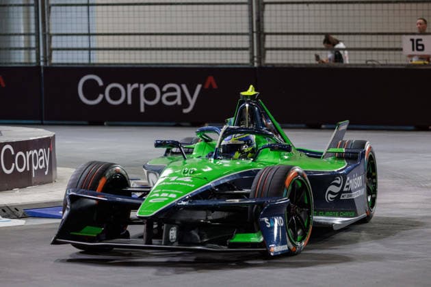2026 FORMULA E LONDON ePRIX 14 ERIKSSON Joel (swe), Envision Racing, Jaguar I-Type 7, action during the London ePrix, 16th and 17th round of the 2025-26 ABB FIA Formula E World Championship, WM, Weltmeisterschaft on the ExCel London Circuit from August 14 to 16, 2026 in London, United Kingdom - LondonUnited Kingdom  Copyright: xCLEMENTxLUCKx