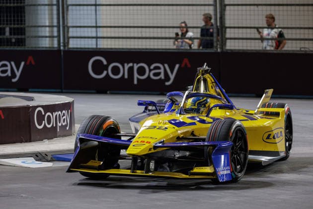 2026 FORMULA E LONDON ePRIX 22 MALONEY Zane (bar), Lola Yamaha ABT Formula E Team, Lola T002, action during the London ePrix, 16th and 17th round of the 2025-26 ABB FIA Formula E World Championship, WM, Weltmeisterschaft on the ExCel London Circuit from August 14 to 16, 2026 in London, United Kingdom - LondonUnited Kingdom  Copyright: xCLEMENTxLUCKx