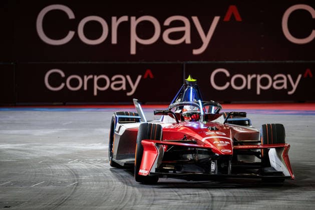 2026 FORMULA E LONDON ePRIX 25 VERGNE Jean-Eric (fra), CitroÃ«n Racing Formula E Team, CitroÃ«n, action during the London ePrix, 16th and 17th round of the 2025-26 ABB FIA Formula E World Championship, WM, Weltmeisterschaft on the ExCel London Circuit from August 14 to 16, 2026 in London, United Kingdom - LondonUnited Kingdom  Copyright: xCLEMENTxLUCKx
