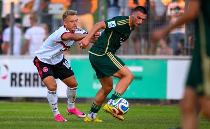 14.08.2026 - Fussball - Saison 2026 2027 - Regionalliga Bayern - 04. Spieltag: SC Eltersdorf SCE ( Quecken ) - 1. FC Nürnberg FCN II ( Club ) - - xwoxzix - Benedikt Kirsch (10, 1. FC Nürnberg FCN II ) Yannik Jassmann (9, SC Eltersdorf ) *** August 14, 2026 Soccer Season 2026–2027 Bavarian Regional League Matchday 04 SC Eltersdorf vs. SCE Quecken 1 FC Nuremberg FCN II Club xwoxzix Benedikt Kirsch 10, 1 FC Nürnberg FCN II Yannik Jassmann 9, SC Eltersdorf